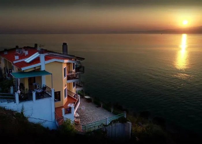 Aegean Colors Скала-Марион